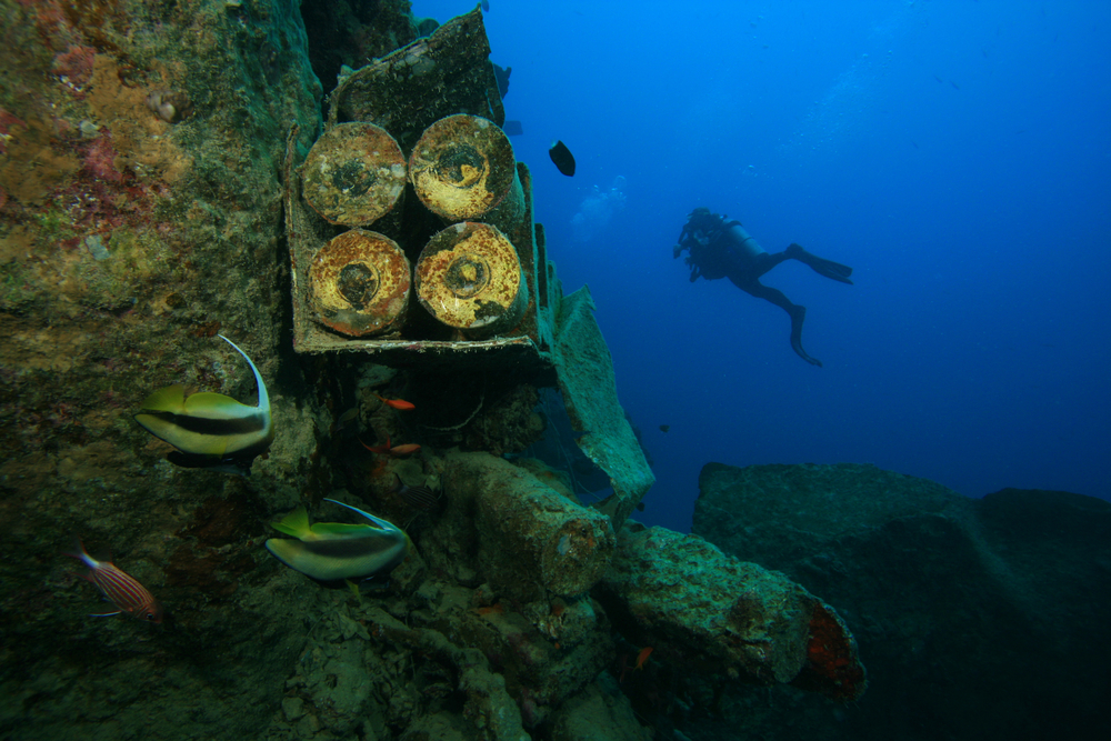 Experienced wreck divers maintains his composure while diving an unfamiliar wreck as he adequately prepared himself beforehand