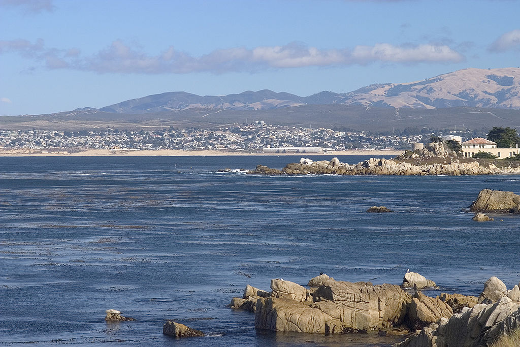 Picturesque view of South Monterey Bay with mountains overlooking the chilly waters