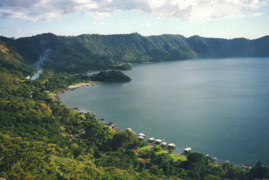 El Salvador's Lake Coatepeque provides both beauty and tranquility 